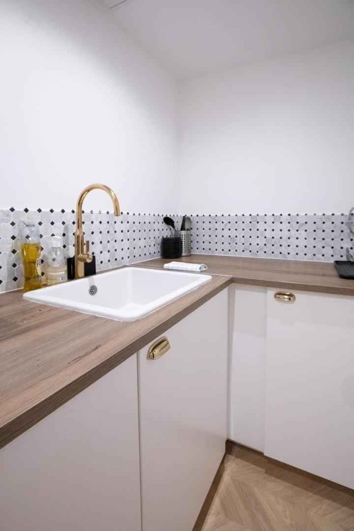 Appartement Charmant Proche De L'Arc Triomphe -2P Париж Екстериор снимка